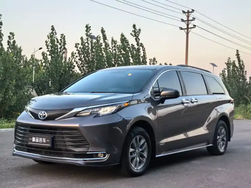 Toyota Sienna, 2022