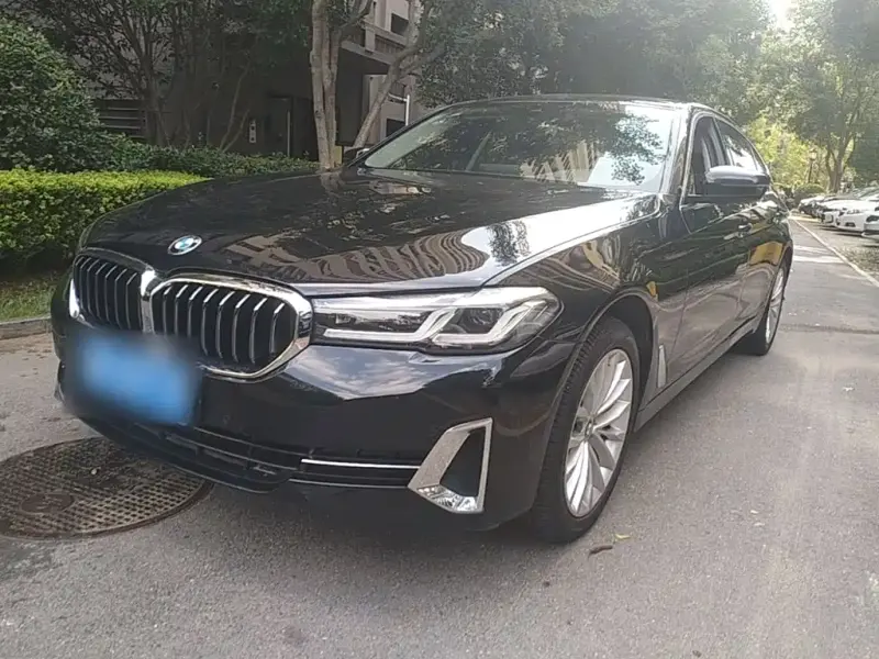 BMW 5 Series, 2022