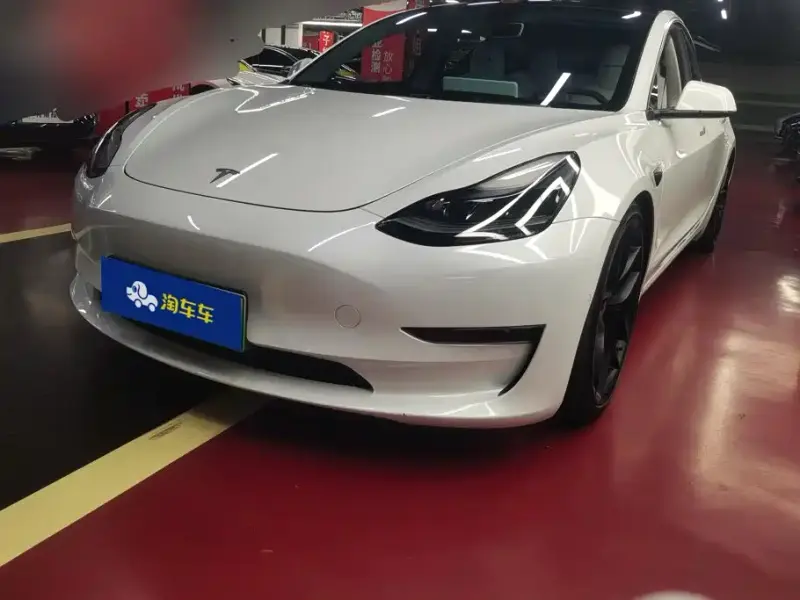 Tesla Model 3, 2022