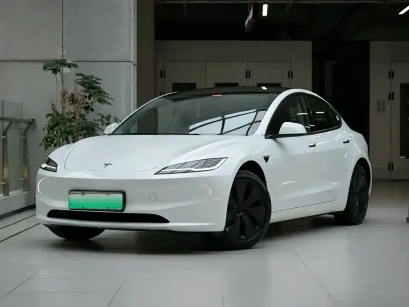 Tesla Model 3, 2024
