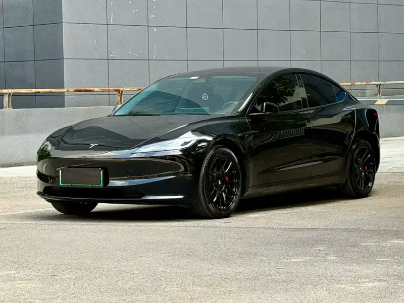 Tesla Model 3, 2023