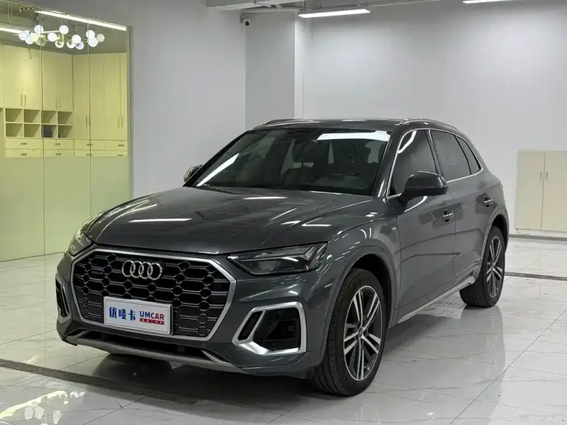 Audi Q5L, 2022