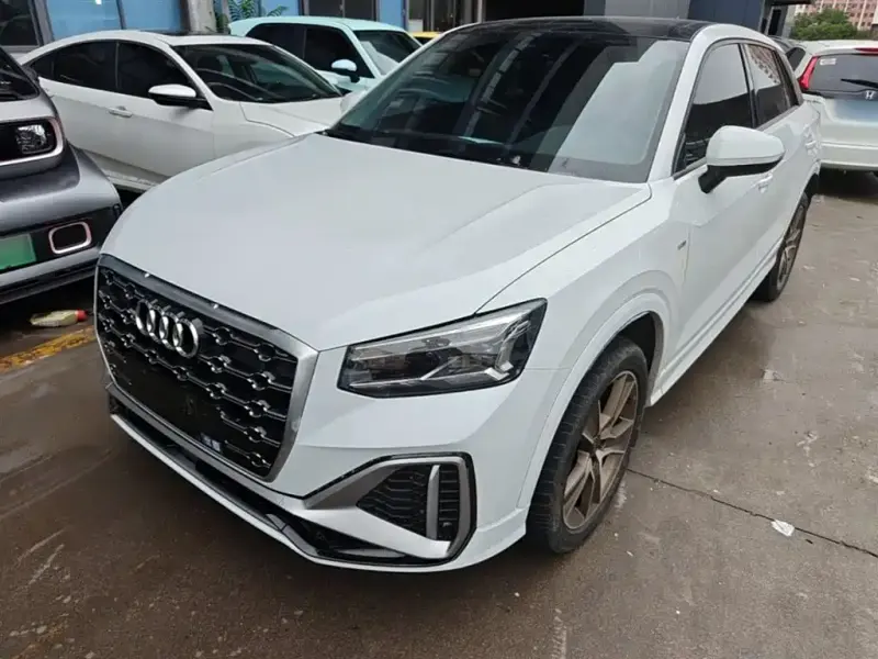 Audi Q2L, 2023