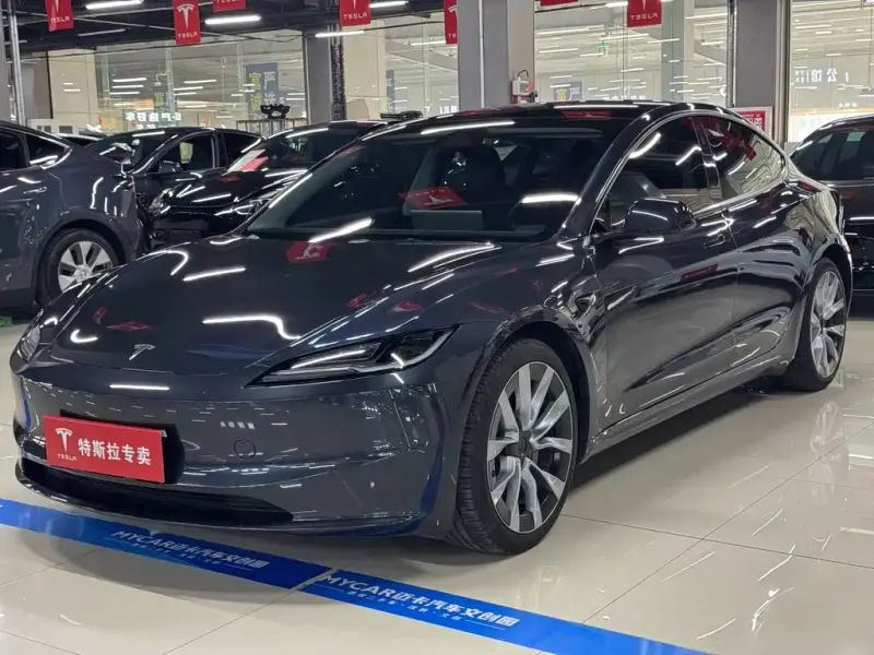 Tesla Model 3, 2024