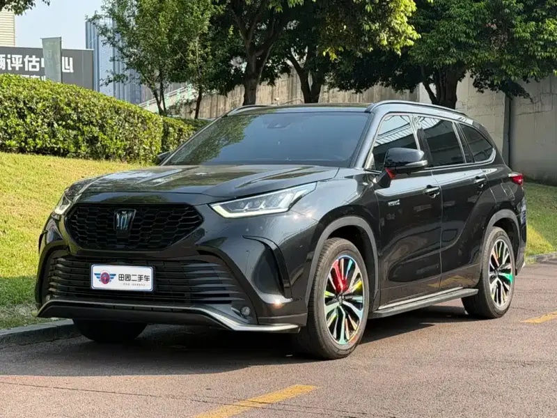 Toyota Crown Kluger, 2021