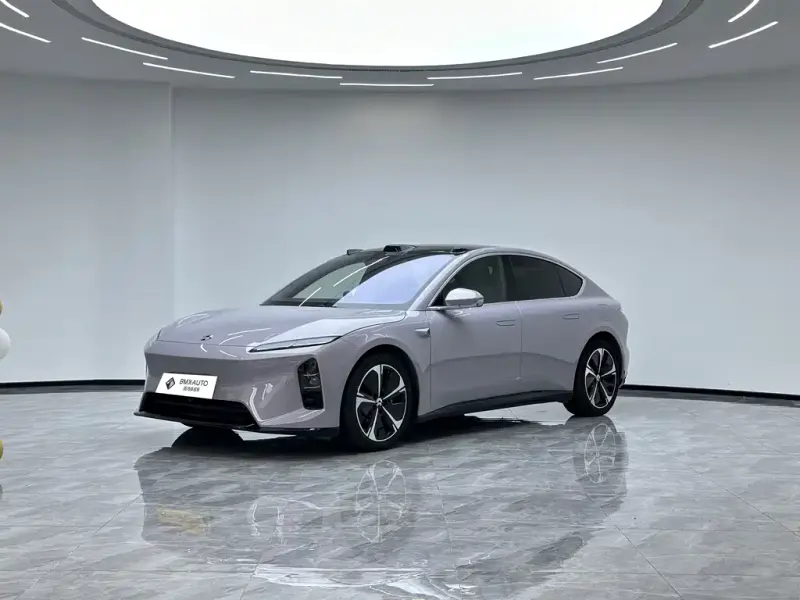 NIO ET5, 2025