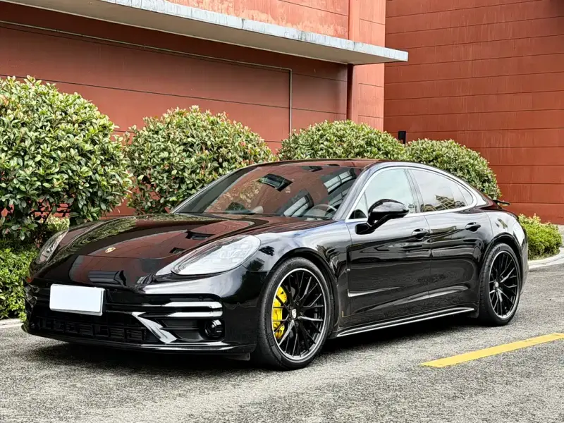 Porsche Panamera, 2018