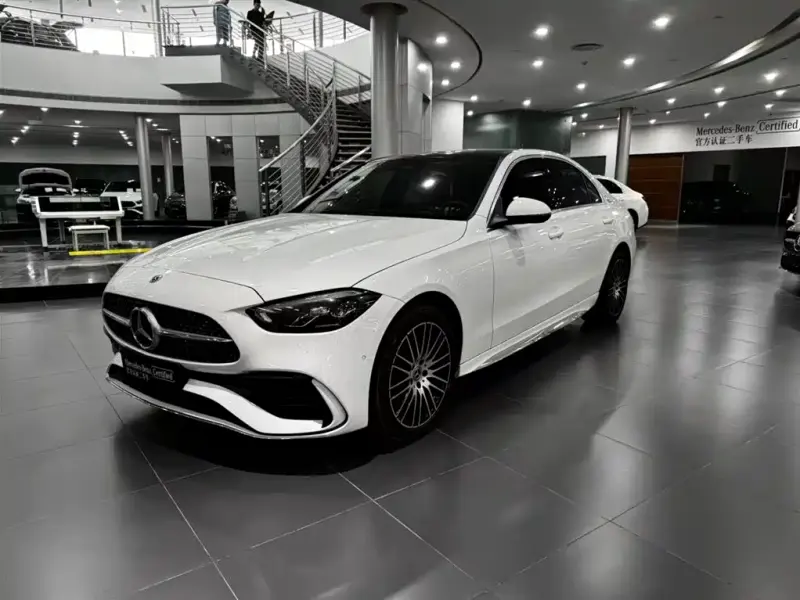 Mercedes-Benz C-Class, 2024