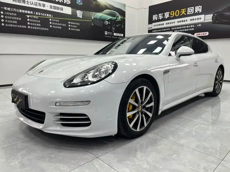 Porsche Panamera, 2016
