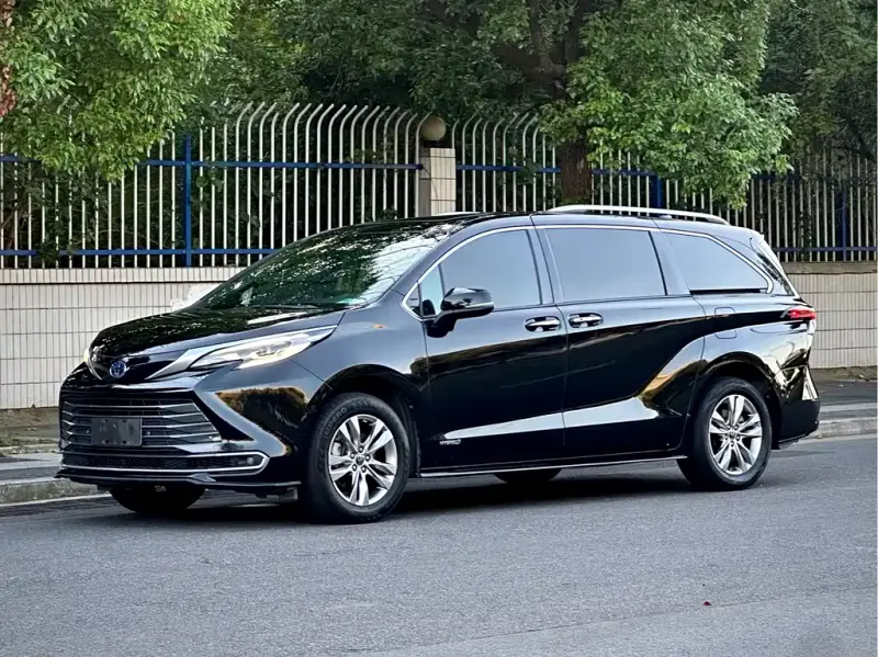 Toyota Sienna, 2022