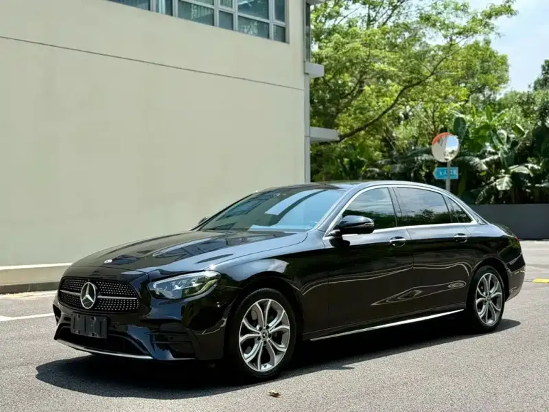 Mercedes-Benz E-Class, 2022