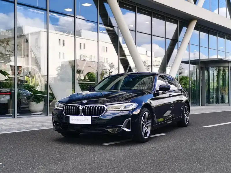 BMW 5 Series, 2022