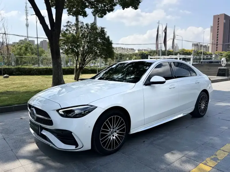 Mercedes-Benz C-Class, 2025
