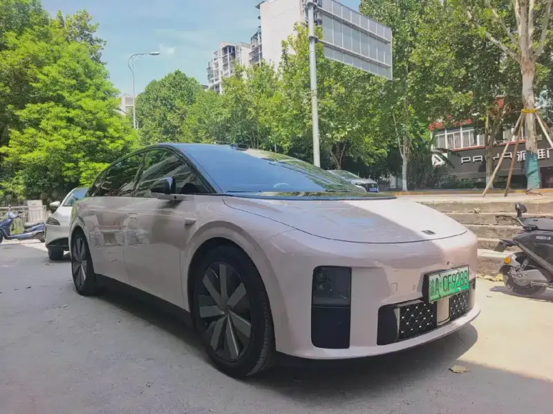 Li Auto Li i6, 2026