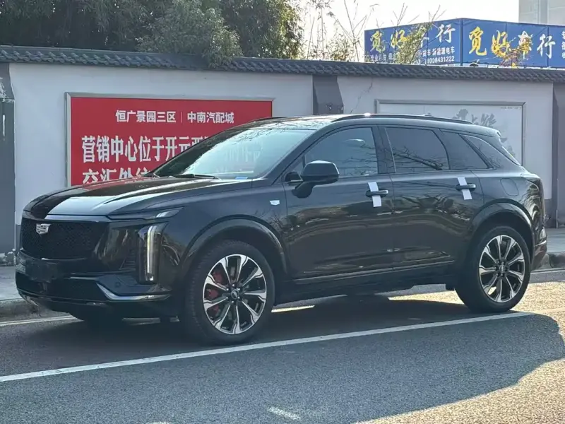 Cadillac XT5, 2025