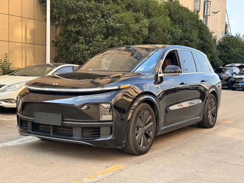 Li Auto Li L8, 2025