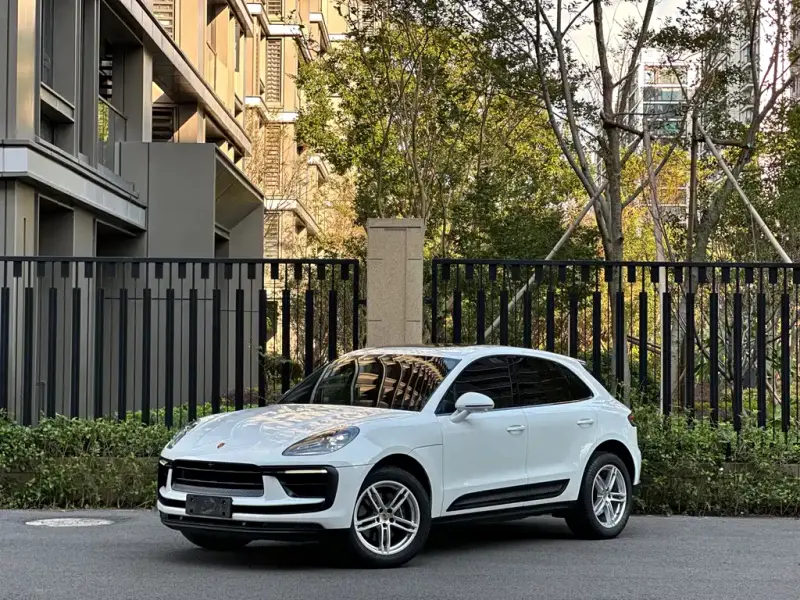 Porsche Macan, 2022