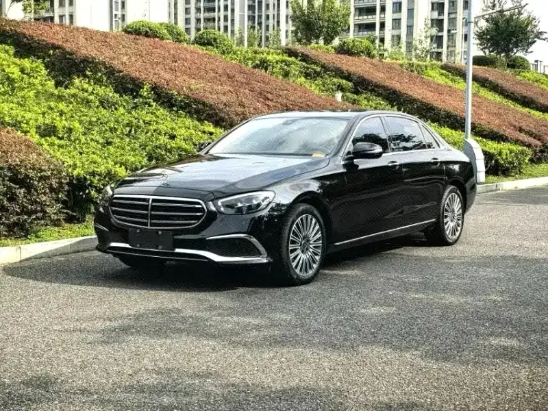 Mercedes-Benz E-Class, 2023
