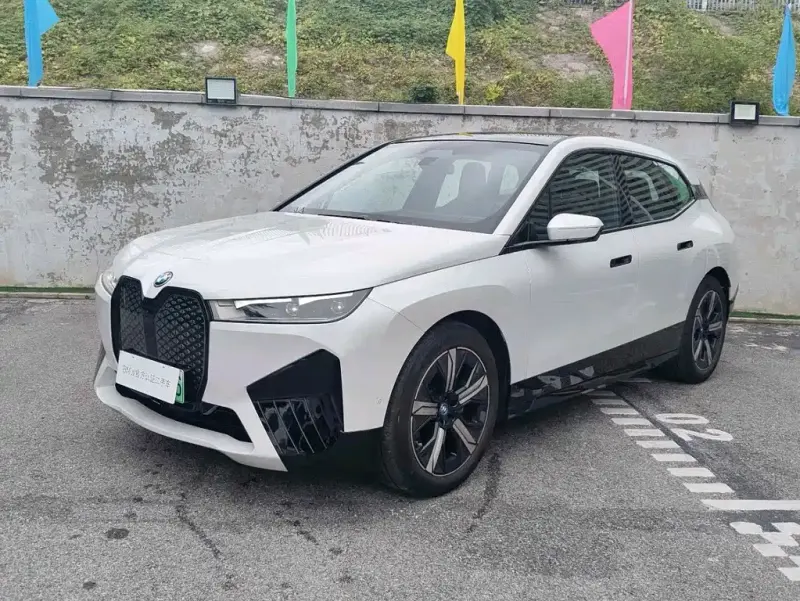 BMW iX, 2026