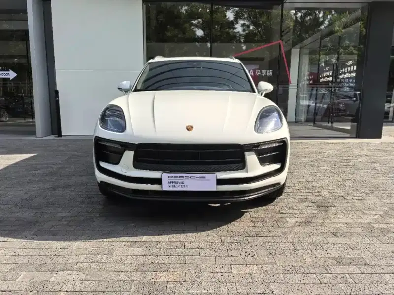 Porsche Macan, 2022