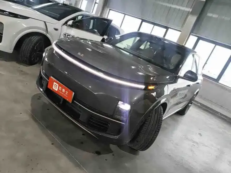 Li Auto Li L9, 2025