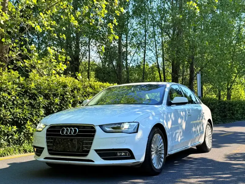 Audi A4L, 2016