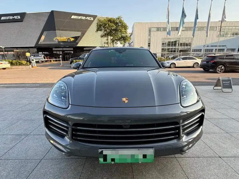 Porsche Cayenne Hybrid, 2023