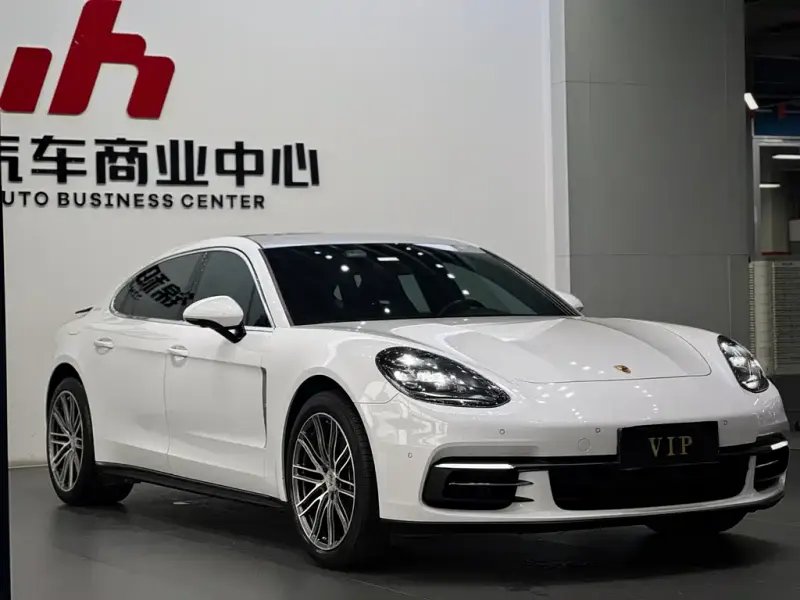 Porsche Panamera, 2019