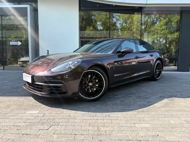 Porsche Panamera, 2020
