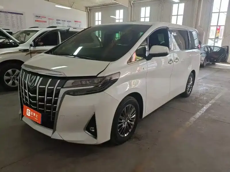 Toyota Alphard, 2022