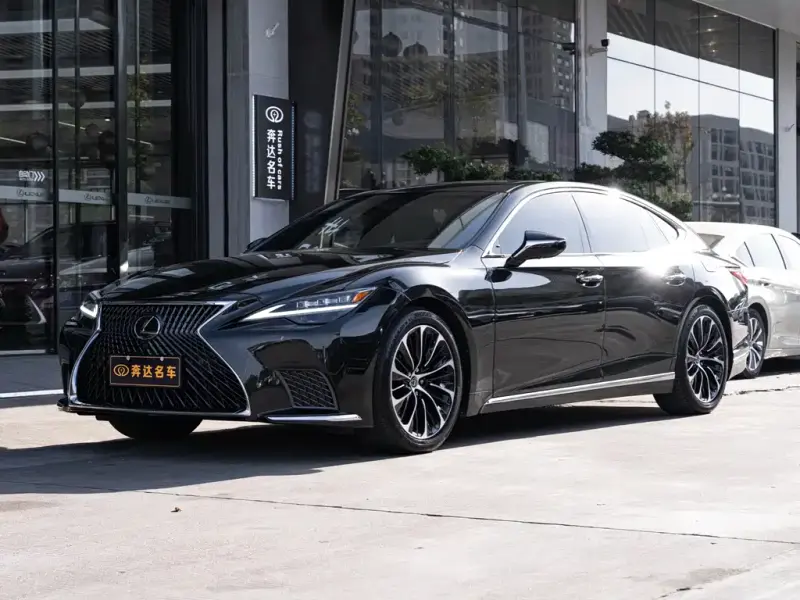 Lexus LS, 2023