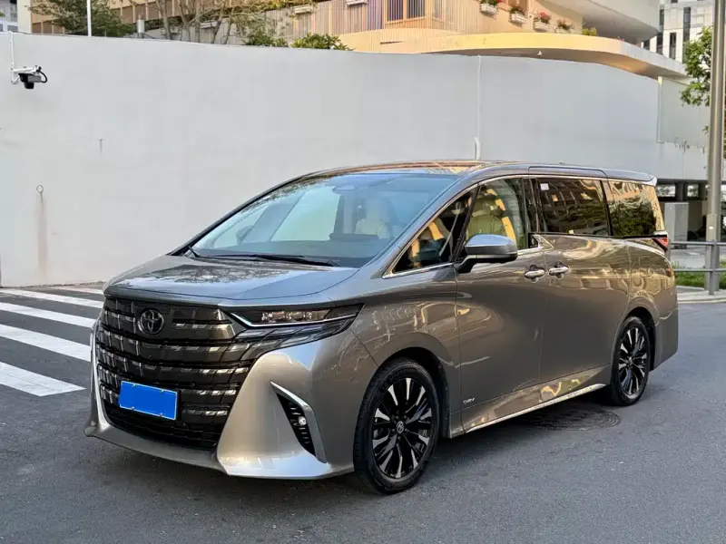 Toyota Alphard, 2023