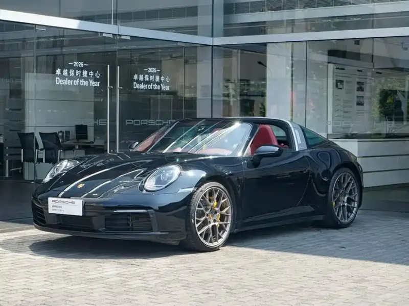 Porsche 911, 2023