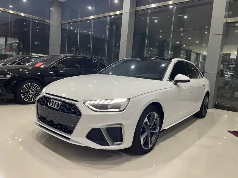 Audi A4L, 2020
