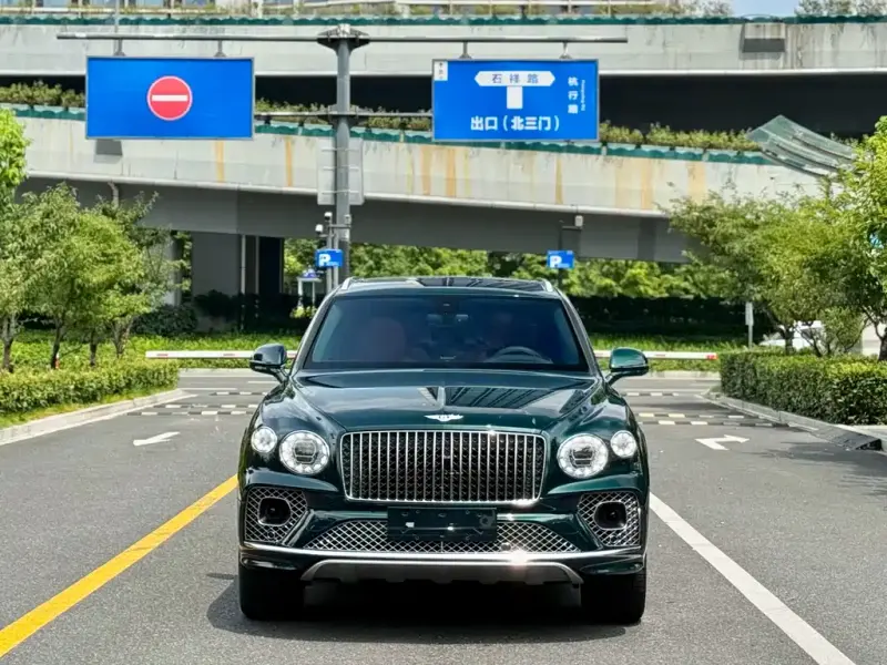 Bentley Bentayga, 2023