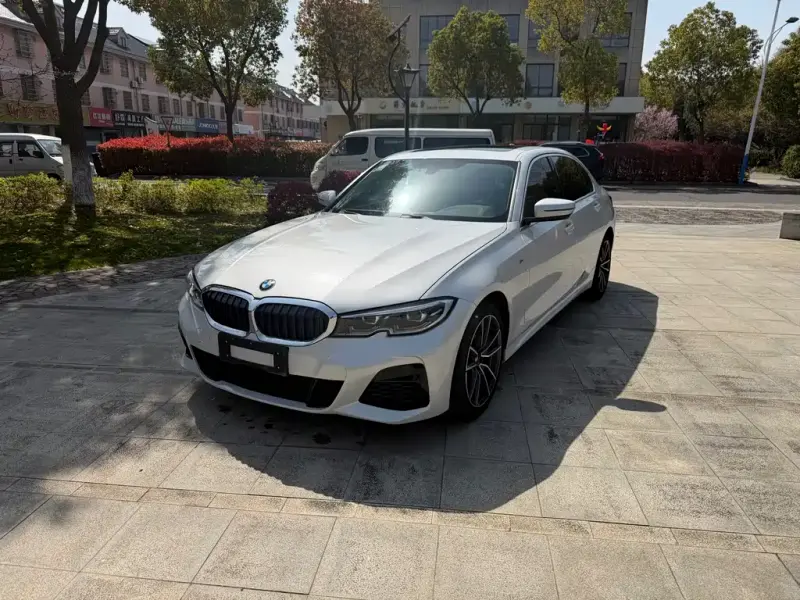 BMW 3 Series, 2021