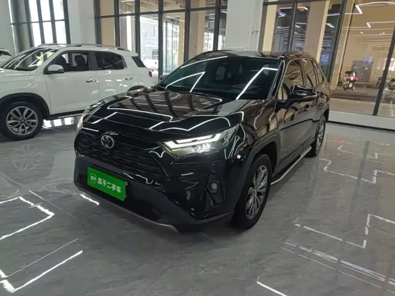Toyota RAV4, 2024