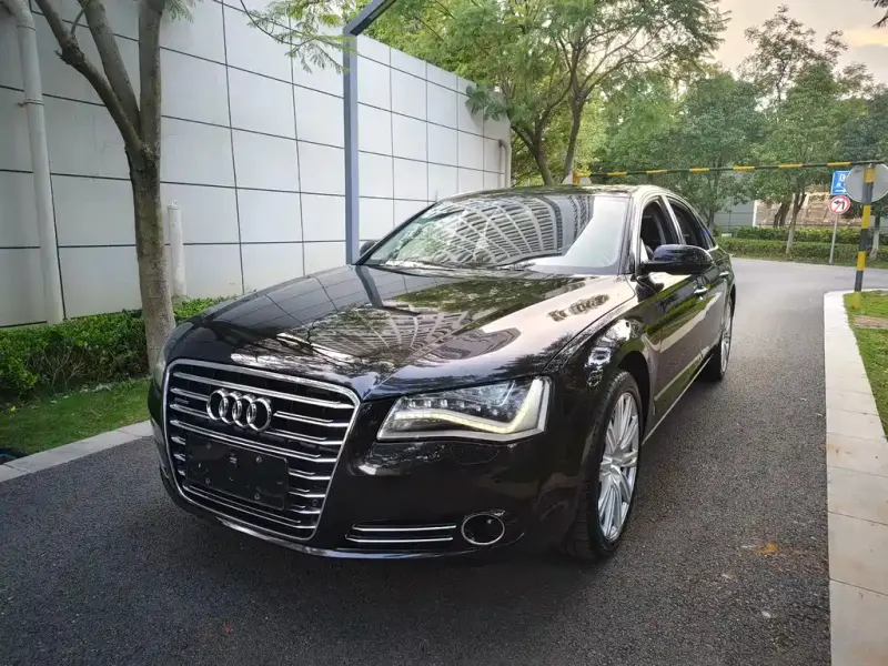 Audi A8, 2013