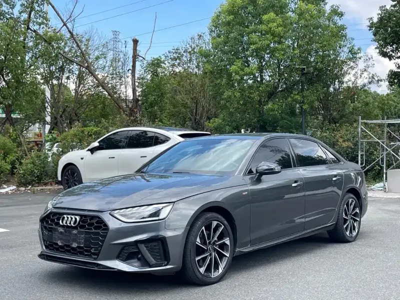 Audi A4L, 2023