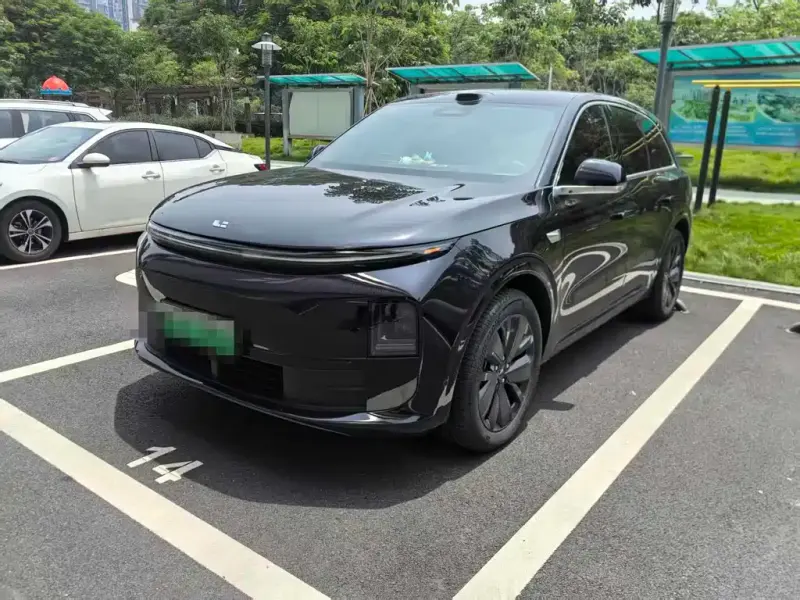 Li Auto Li L6, 2025
