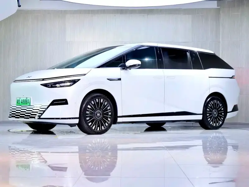 XPeng X9, 2025