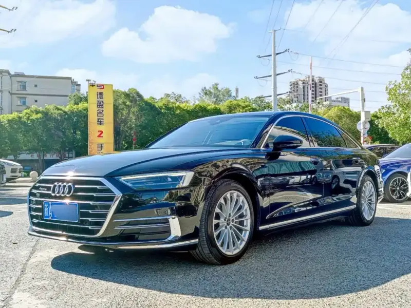 Audi A8, 2022