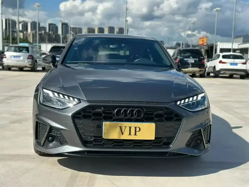 Audi A4L, 2023