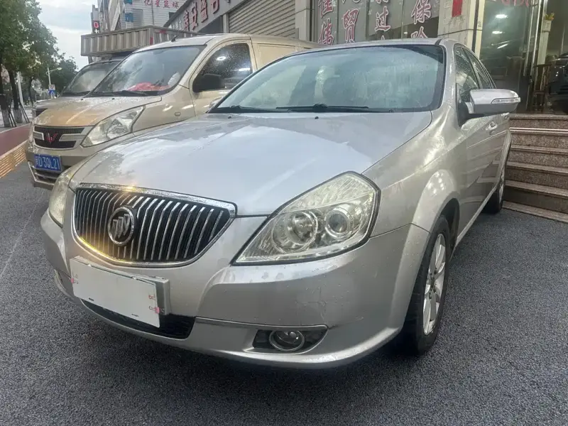 Buick Excelle, 2012