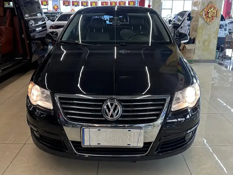 Volkswagen Magotan, 2011
