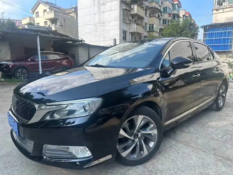 DS 5LS, 2015