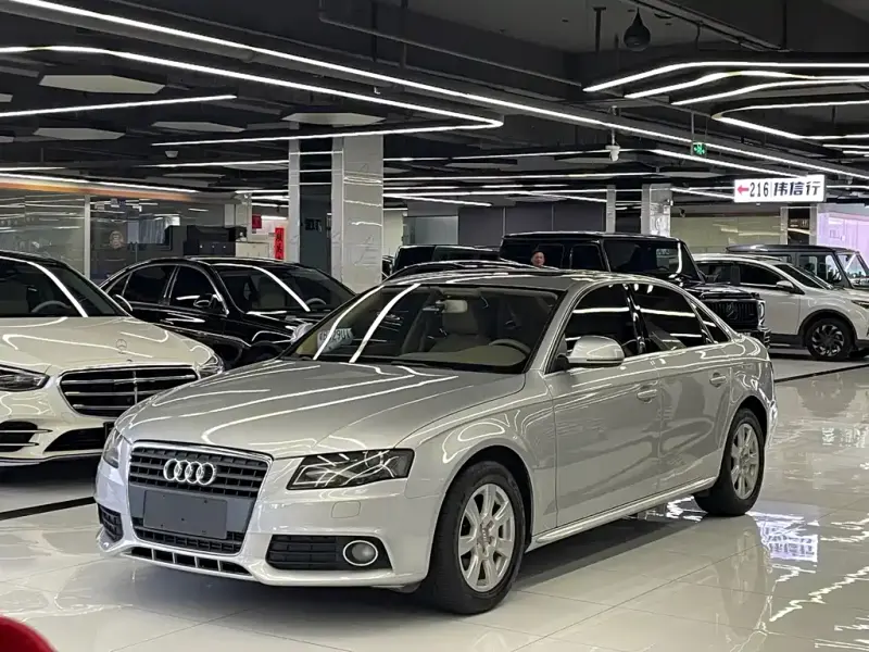 Audi A4L, 2009