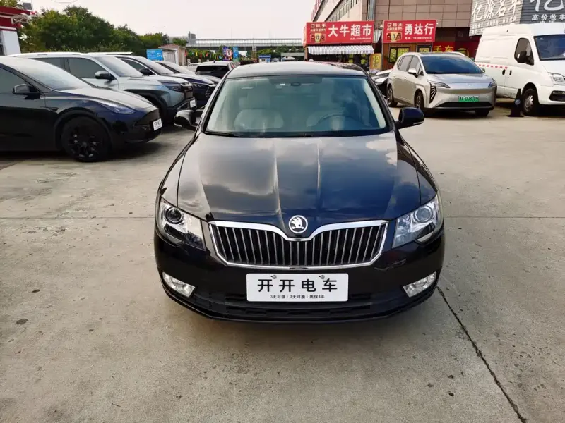Skoda Superb, 2014