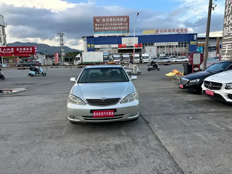 Toyota Camry, 2005