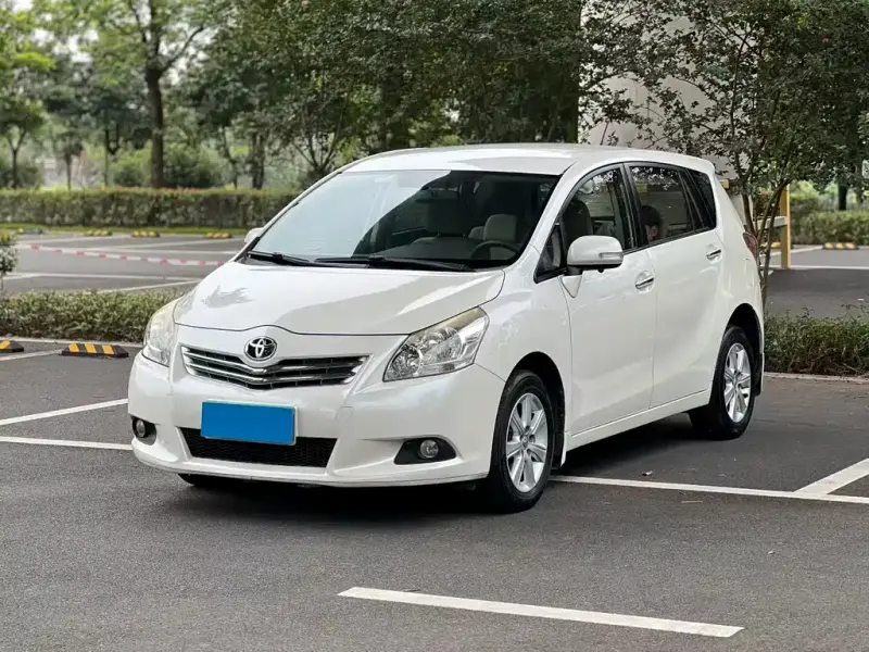 Toyota Verso, 2012
